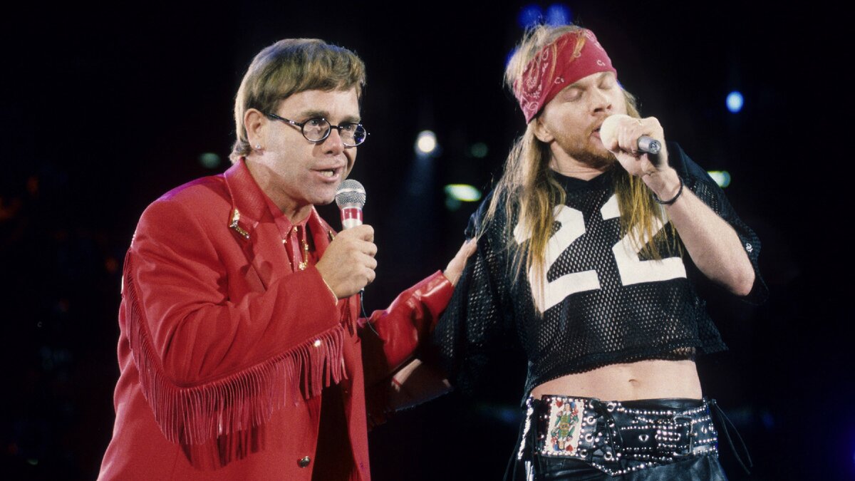 Элтон Джон и Эксл Роуз на Freddie Mercury Tribute Concert, 1992
