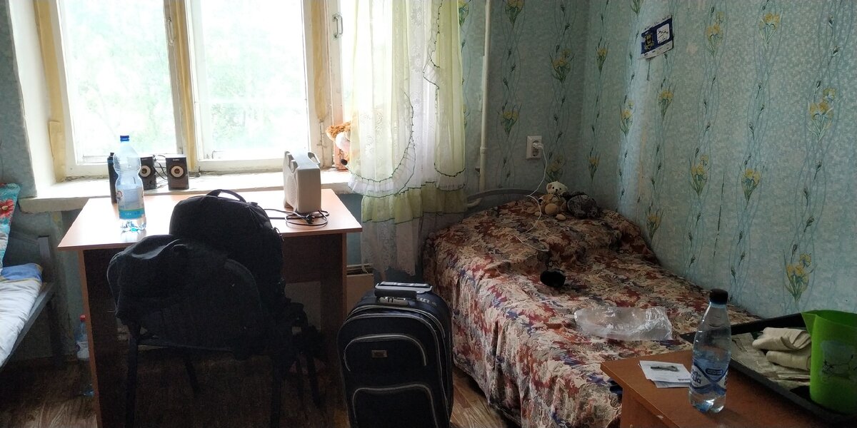 Вот моя комната при заселении