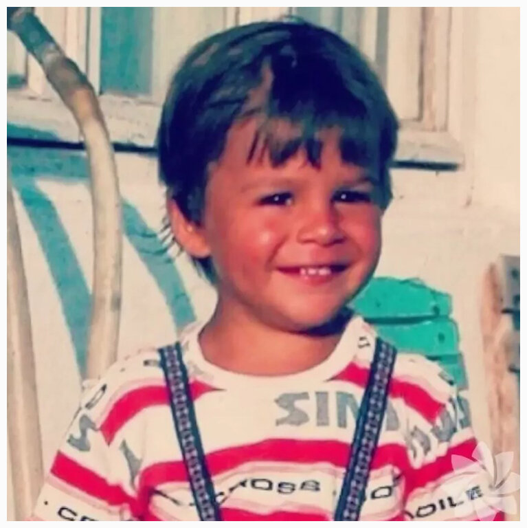 Мехмет в детстве