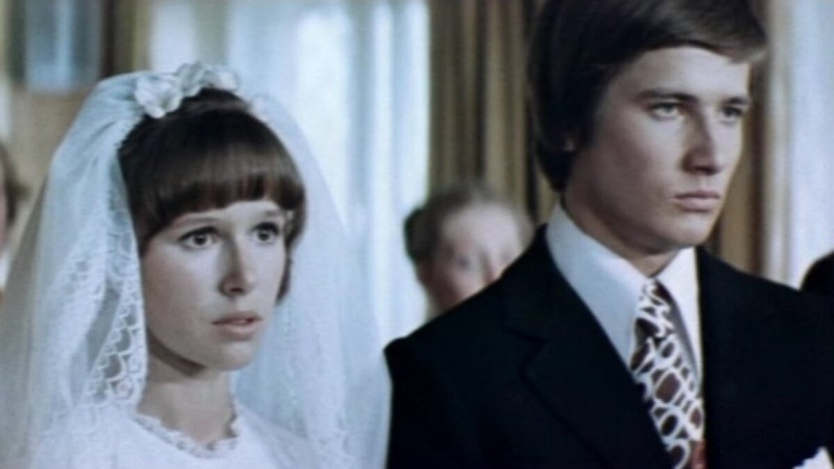 Кадр из фильма "Школьный вальс". Фото из открытых источников. 