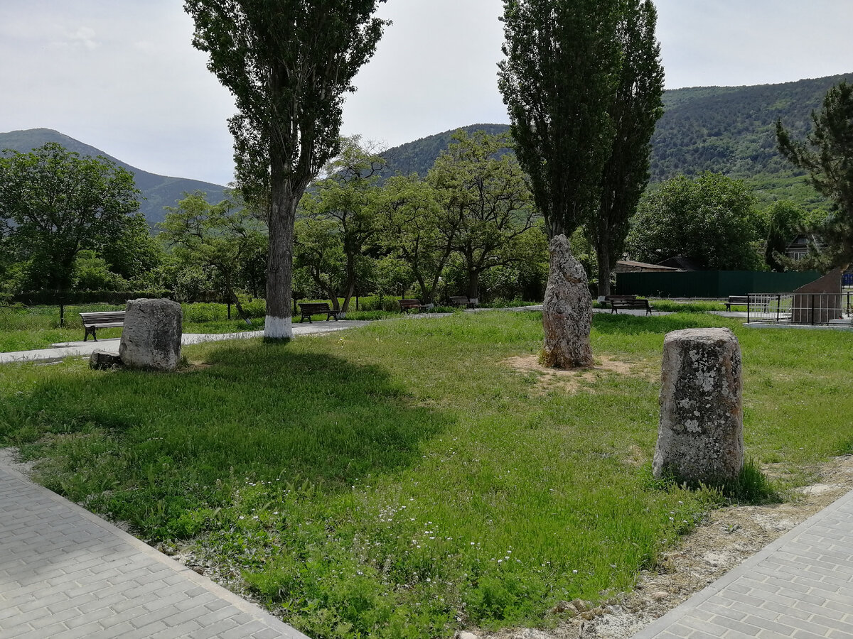 Галерея - стрелка вправо.