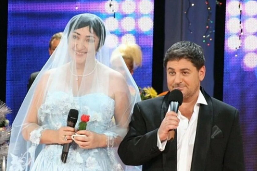 После рождения Евы Александр Цекало и Лолита развелись