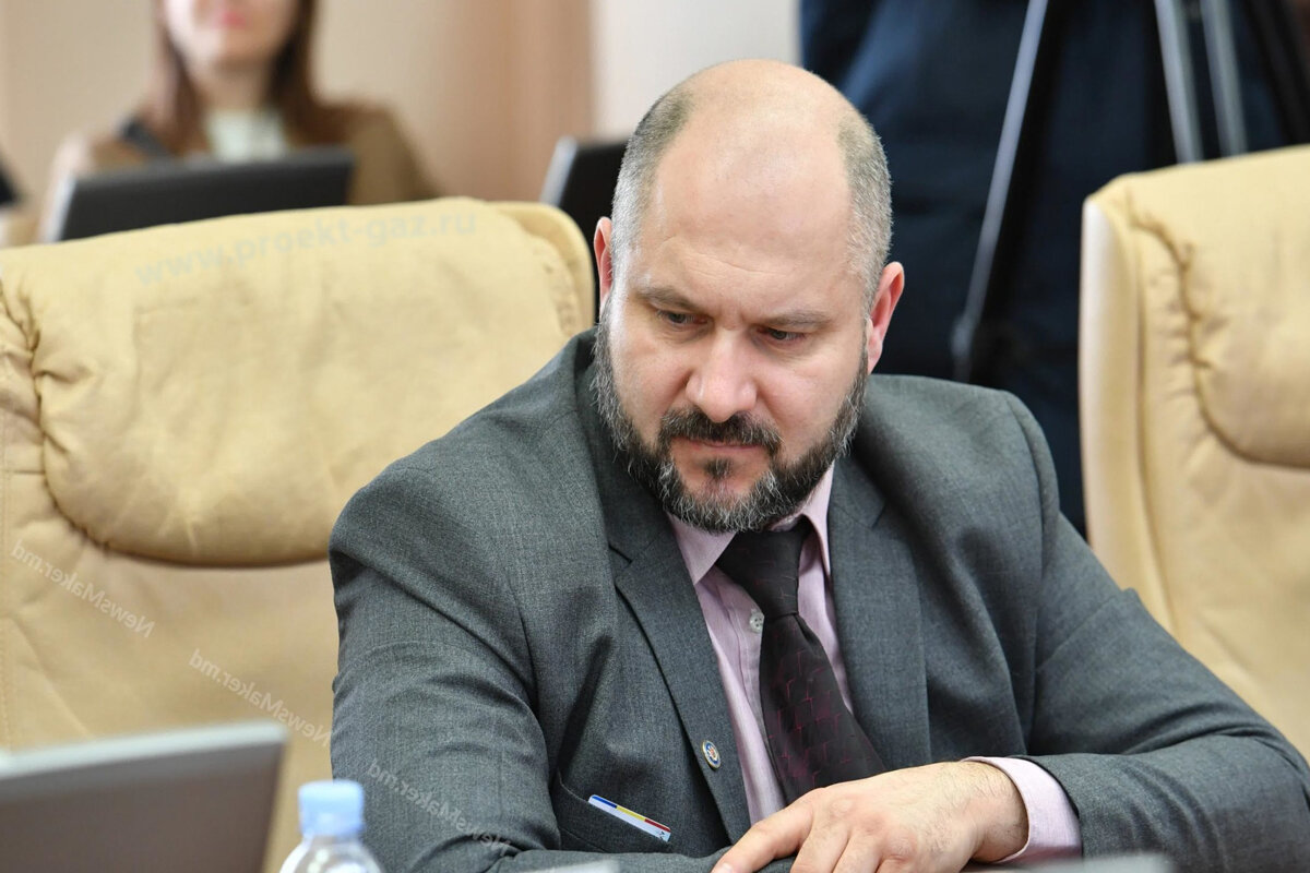 Виктор Парликов