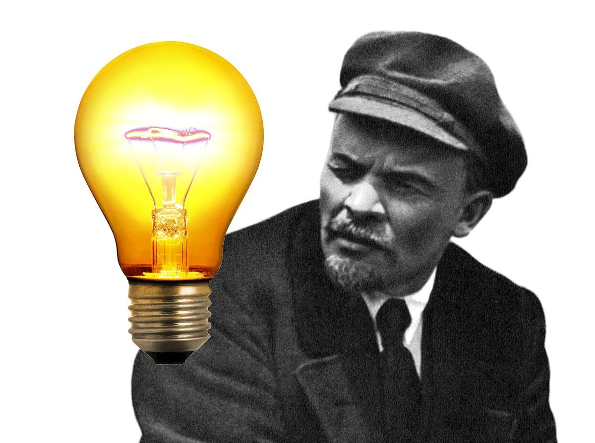 Ведь никто не понимает почему нельзя было ещё 100 лет назад быстро в мыслях сообразить про развития технологии электромашиностроение, когда появилась первая электрическая лампочка (ещё её называют лампочка Ильича)?