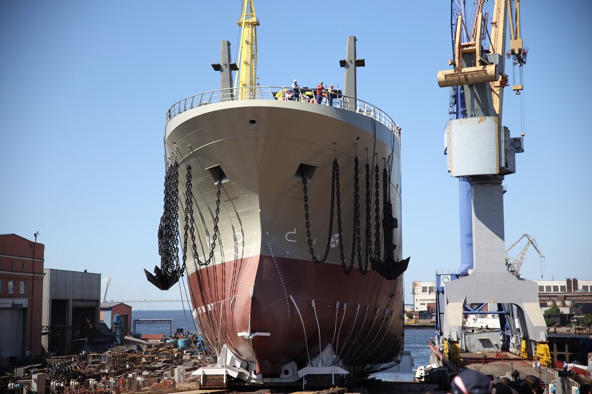 Спуск на воду траулера "Механик Маслак" / Фото: РРПК 