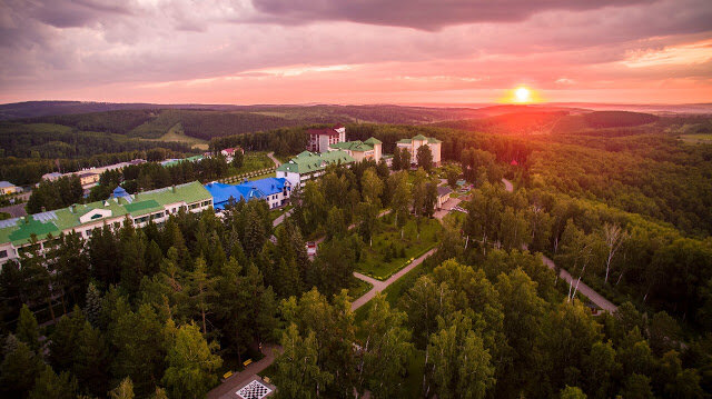 Утро в санатории "Янган-Тау". Фото Виталия Борисова.