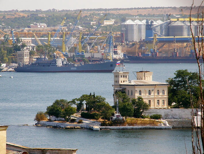 1472 вмкг г севастополь. 1472 Военно-морской клинический госпиталь г Севастополь. Военно морской клинический госпиталь Севастополь. Севастополь Госпитальный спуск 1 1472 ВМКГ.