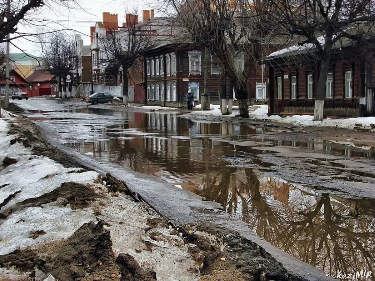 Весна... уныние и серость.