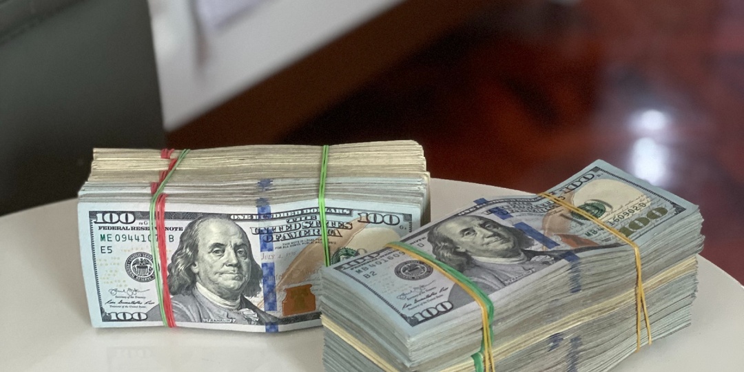 Проводил этот денежный ритуал на привлечение достатка и не знал проблем!