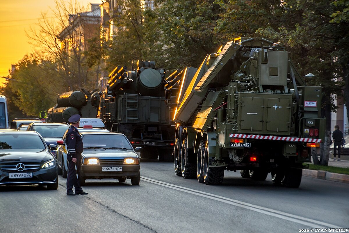 День города Балашиха. Часть 1. Автомобильная техника. | Записки от Ивана |  Дзен