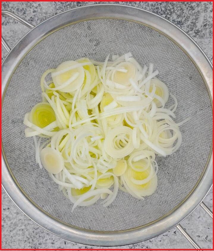 Салат из лука-порей