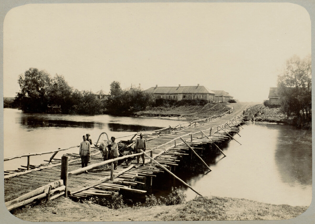 1888. Фотоальбом с видами села Чулпановка, Казанской губернии, и имения Столыпиных в Колноберже
