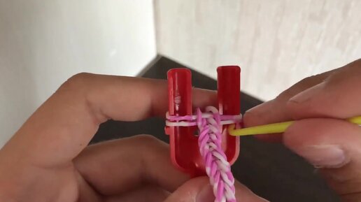 Скачать видео уроки плетения из резиночек