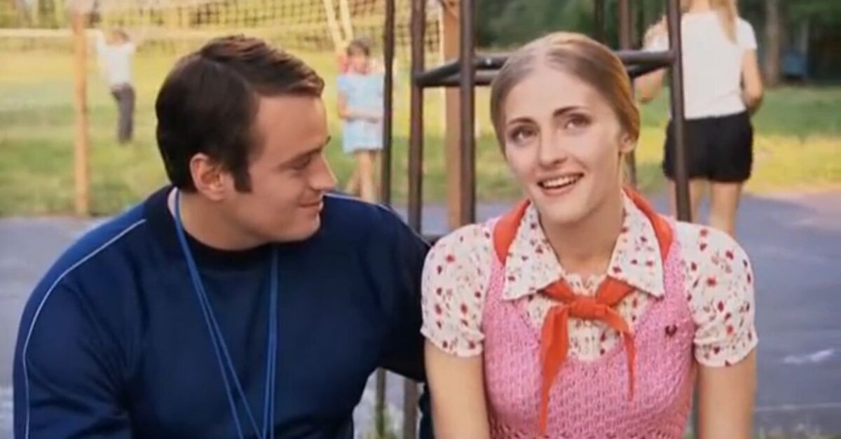 Никита Зверев и Анна Казючиц в сериале "Синие ночи", 2008 г., режиссер Давид Ткебучава, сценаристы Вадим Шмелев, Рауф Кубаев, композитор Дмитрий Даньков (скриншот)