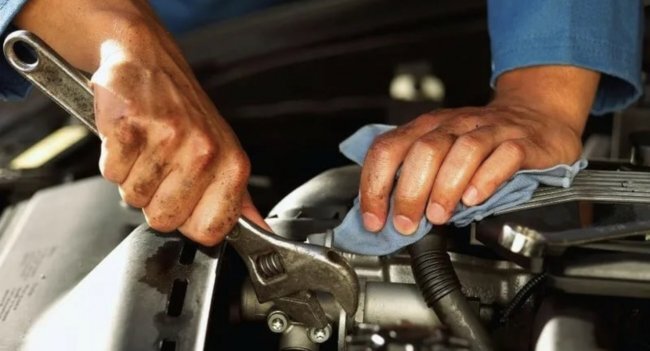 Если вы уже вызвали мастера, лучше не отдавать деньги без подписания договора