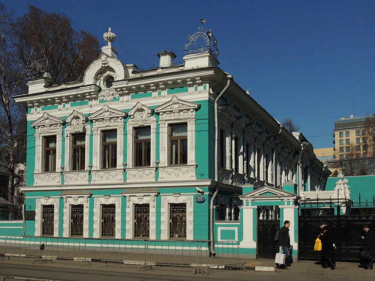 Музей строение 2. Особняк Бахрушина. Особняк Бахрушина на ул. Новокузнецкая. Замоскворечье Новокузнецкая улица.
