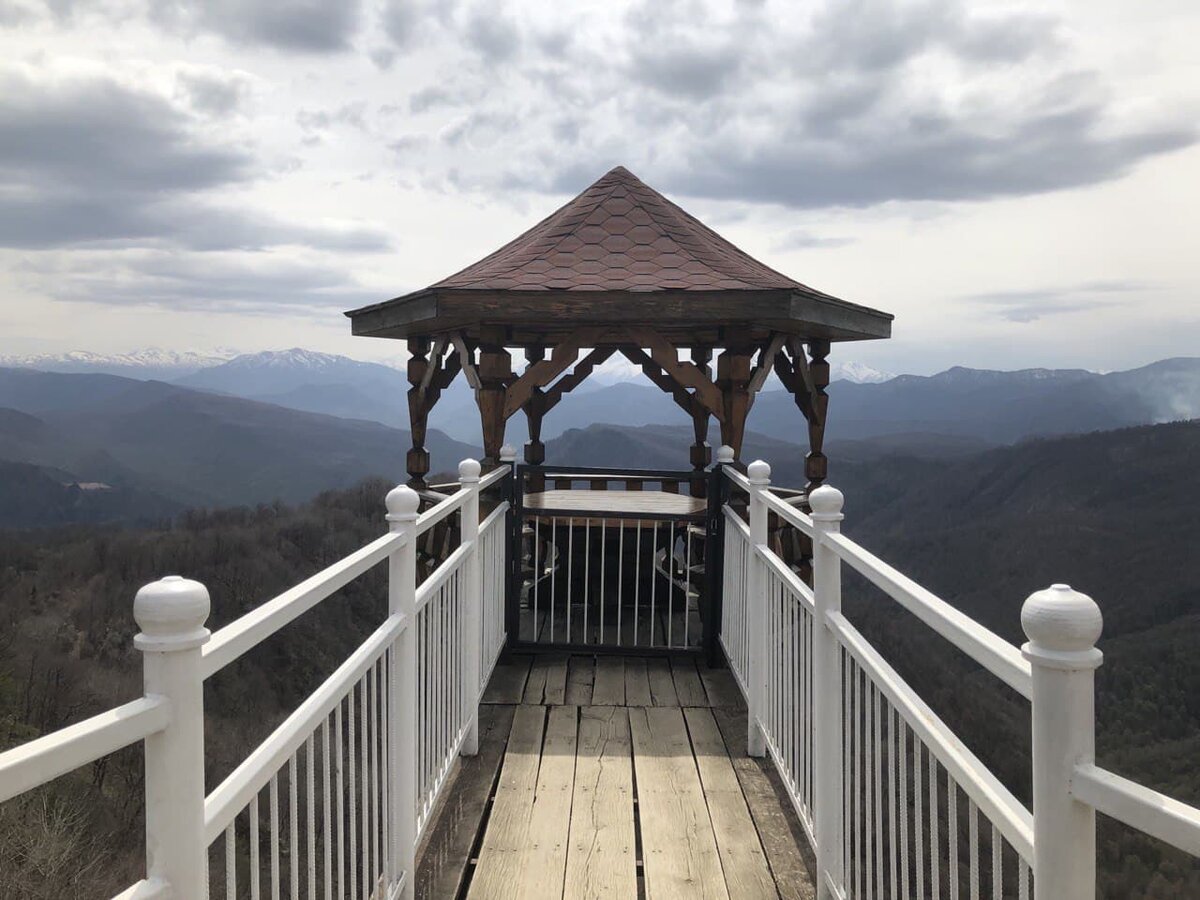 Вид с высоты гор на Адыгею