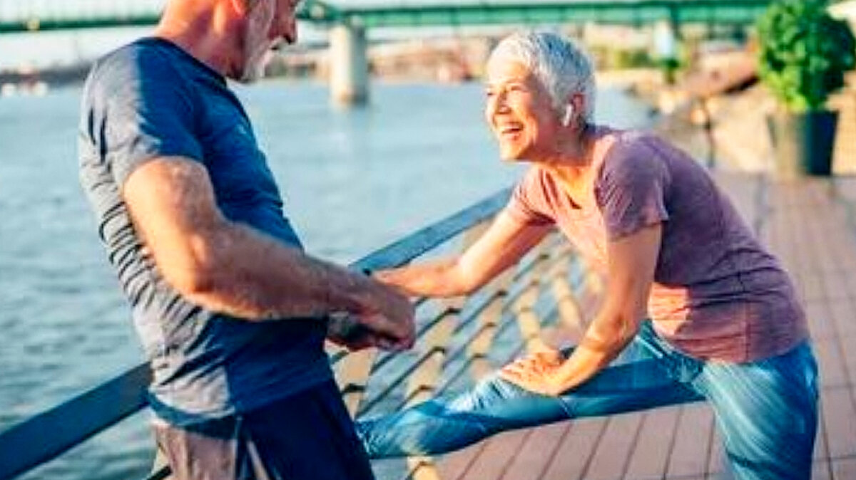 Большинство людей знают, что им нужно больше растягиваться, но считают это обременительным или не знают, что делать.