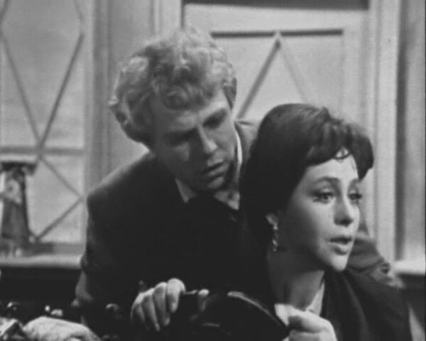 Кадр из телеспектакля  1969 года.