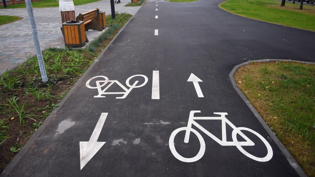    Велосипедная дорожка в парке Света в Москве© РИА Новости / Валерий Мельников