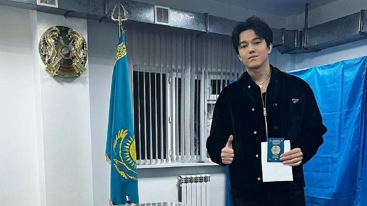    Димаш Кудайберген на избирательном участке:instagram.com/kudaibergenov.dimash