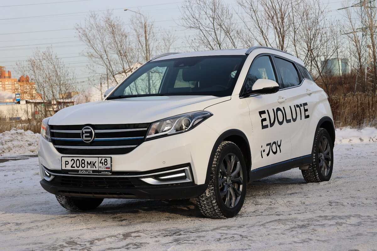 Evolute i-Joy: кроссовер, как кроссовер, вот только решетка радиатора нарисованная