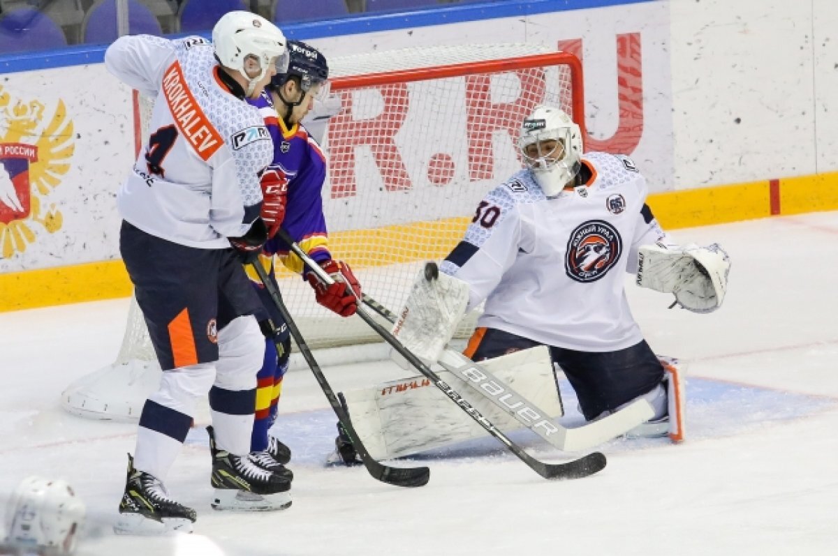    Сейчас там творится безобразие: от орского ХК «Южный Урал» потребуют отдачу.