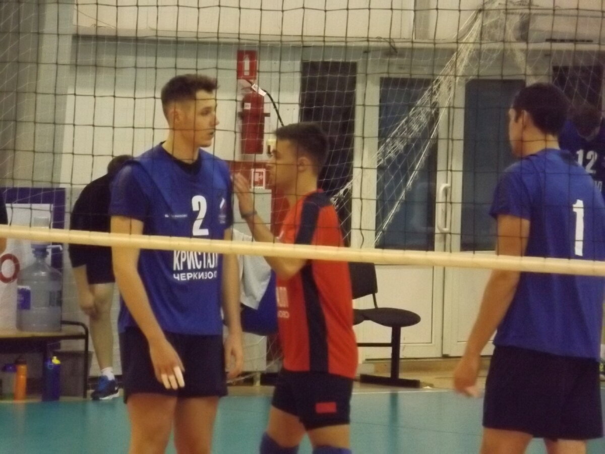 Волейбол 1 лига. Воронеж волейбол мужчины. Воронеж обнинск. Кристалл воронеж. Волейбол воронеж команда картинка.