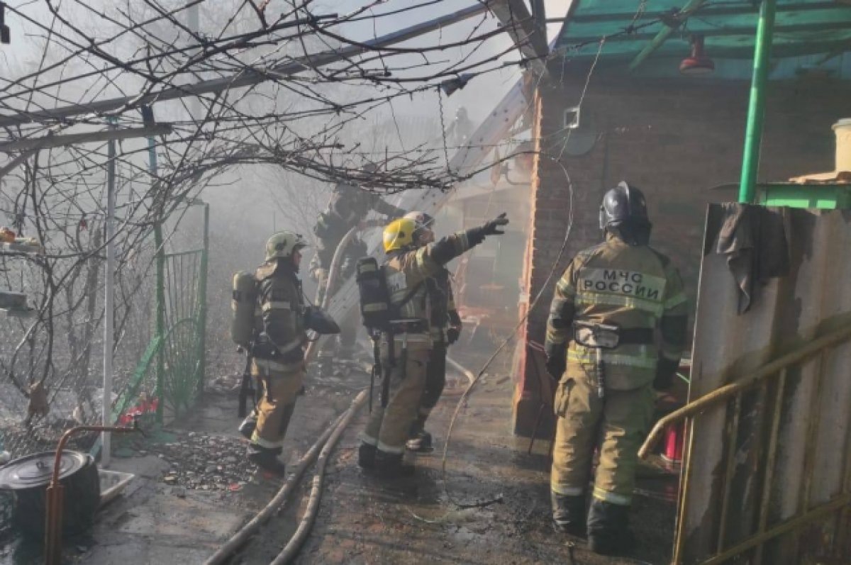    В Ростове при пожаре в частном доме погиб один человек