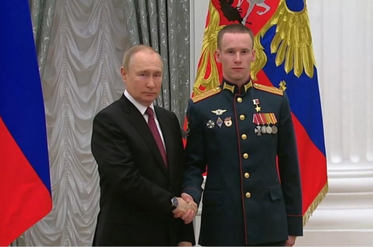    Путин вручил звезду Героя России уроженцу Башкирии Степану Белову