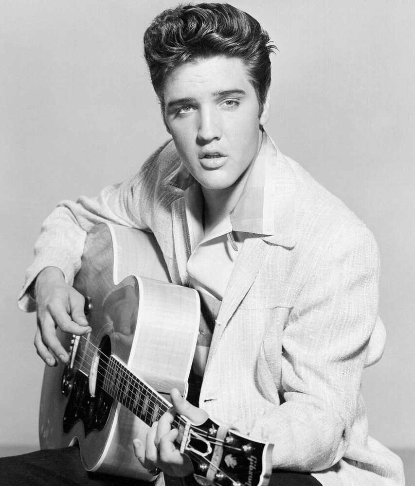 Американский певец и актёр, один из самых коммерчески успешных исполнителей популярной музыки XX века