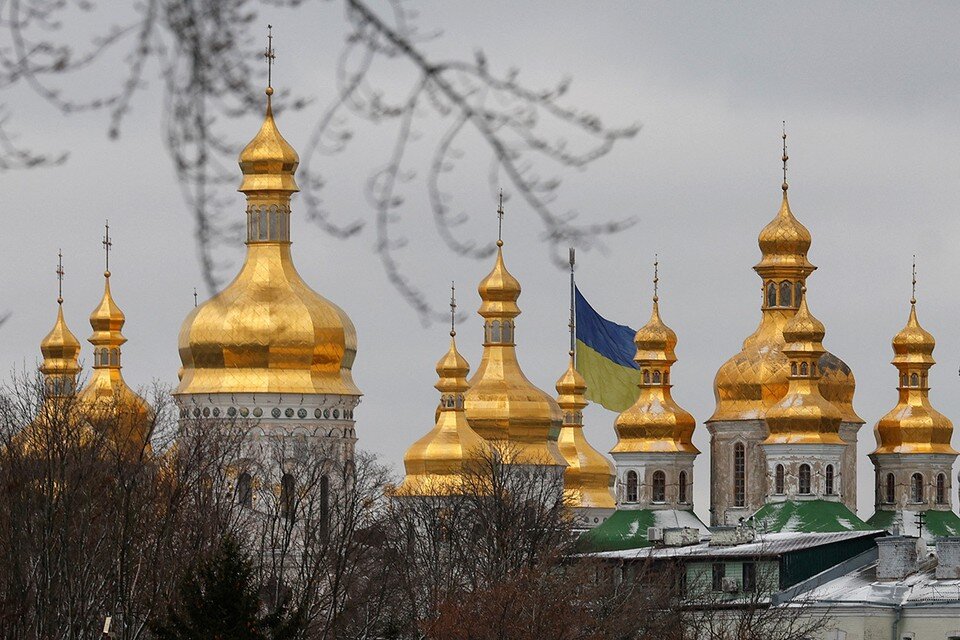     Минкульт Украины отказал в продлении договора на пользование Лавры представителям Украинской Православной Церкви Московского Патриархата  REUTERS