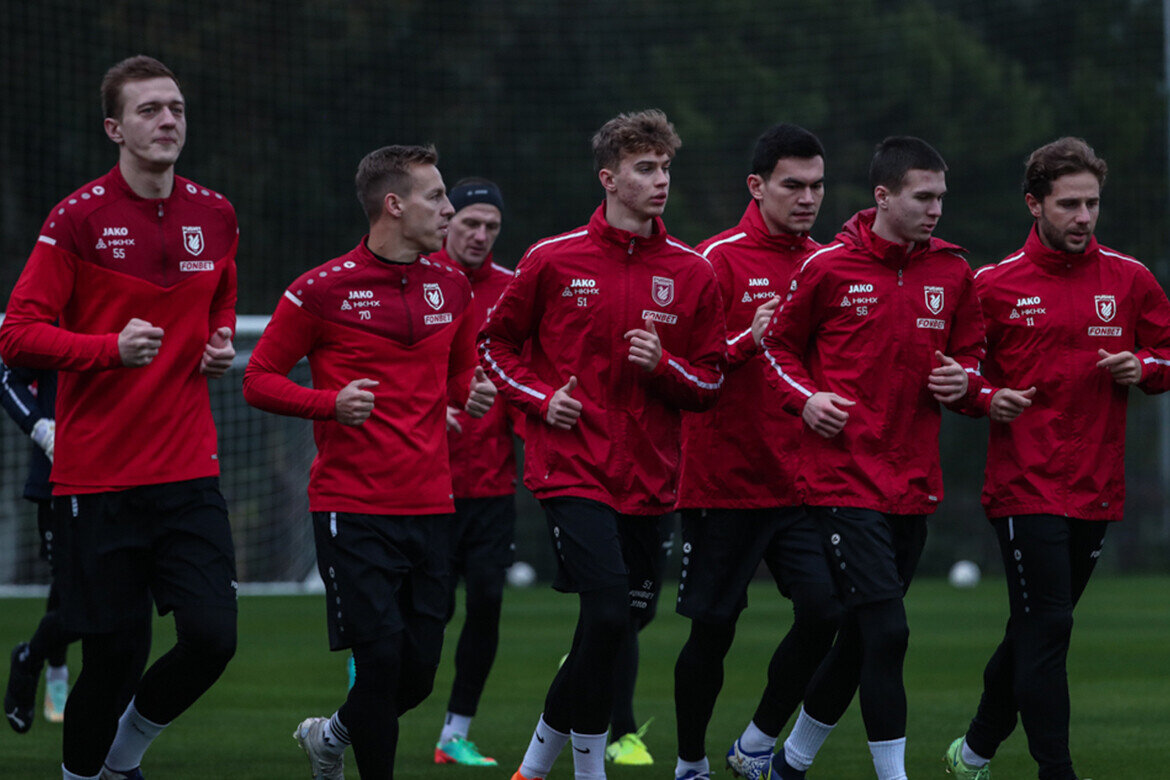 10 января футболисты Рубина прибыли в турецкий Белек, где по традиции проведут зимние учебно-тренировочные сборы. Фото: rubin-kazan.ru