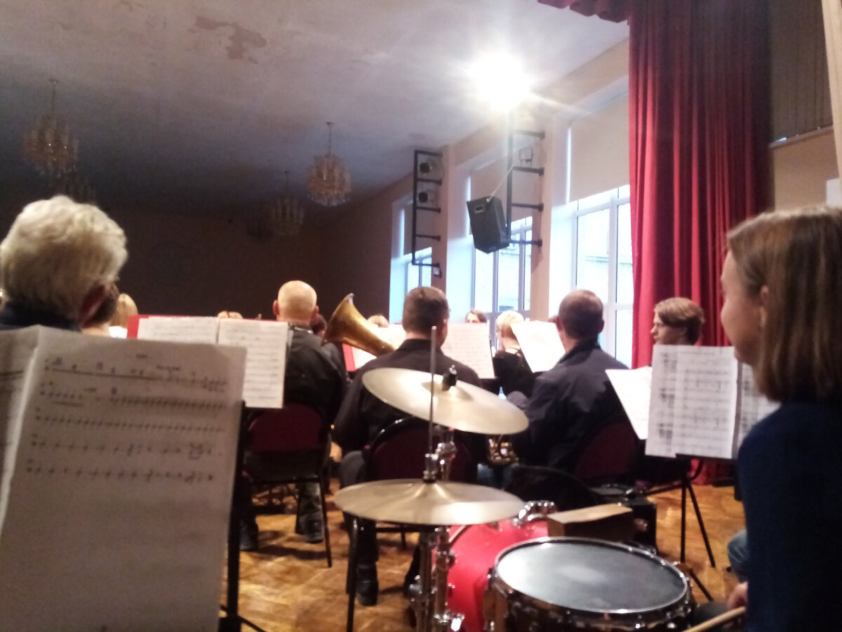 Пускай фото не очень хорошего качества, но как есть :)