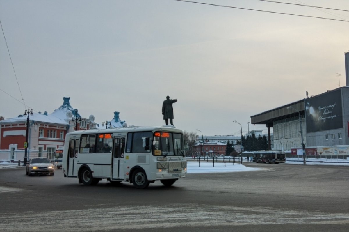    «Мерзнем на остановке»: жители томского микрорайона по полчаса ждут автобус