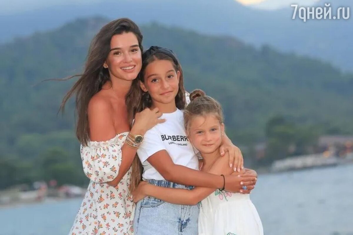    Ксения Бородина с детьми Социальные сети