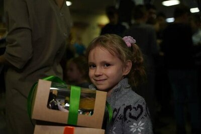    Новогодняя елка для детей участников СВО ©