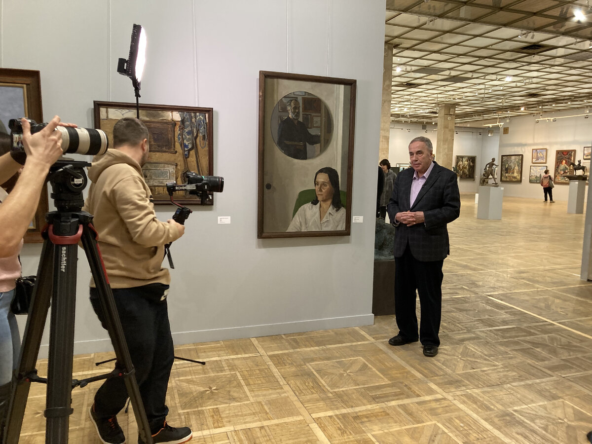 Блестящее интервью секретаря по искусствоведению СХ России В.П.Сысоева TV RT Arabic 