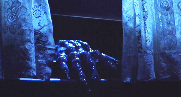 Кадр из фильма Celia. Режиссер: Энн Тернер. Оператор: Джефри Симпсон. Производство: 	Seon Film Productions