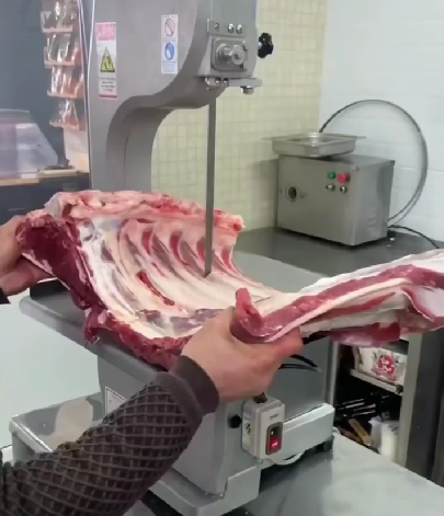 Говяжьи рёбрышки