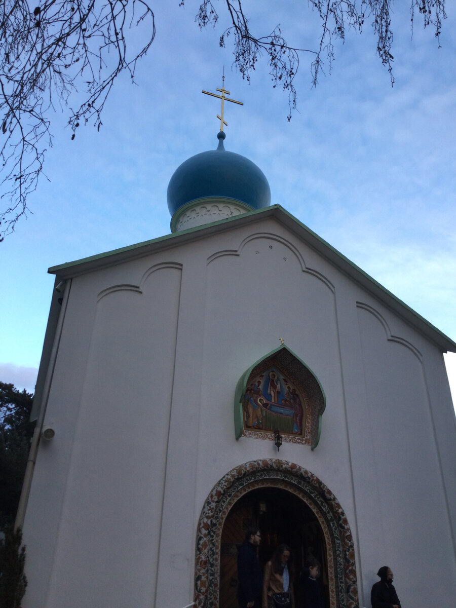 Православная церковь Успения Божьей Матери, заложенная в апреле 1938 года и освящённая 14 октября 1939