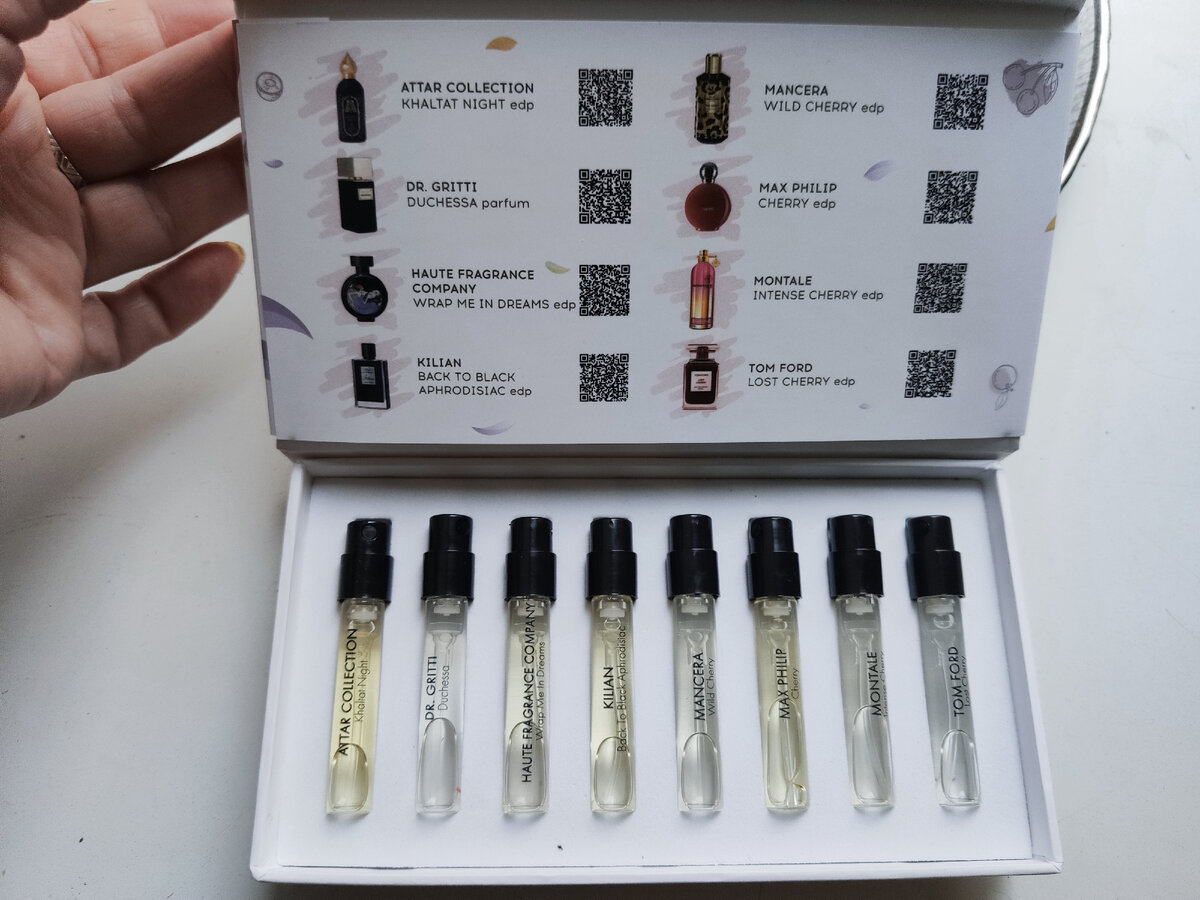 Сейчас на сайте проходит распродажа. Скидки на парфюмерию и косметику до 50%. Скидка 30% на все Aroma Box, а с моим промокодом 10PARFDAY, будет дополнительная скидка 10% к уже имеющимся (покупки от 2500₽). Срок действия до 30 сентября 2023 года *Суммируется со всеми скидками и акциями на сайте 