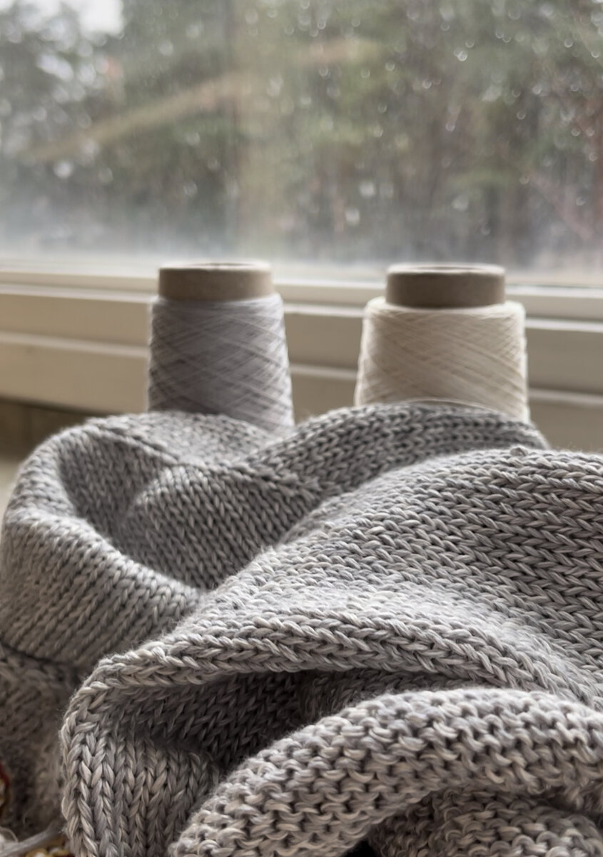 Вообще не похоже на шелк, правда? Очень сложно фотографировать. 