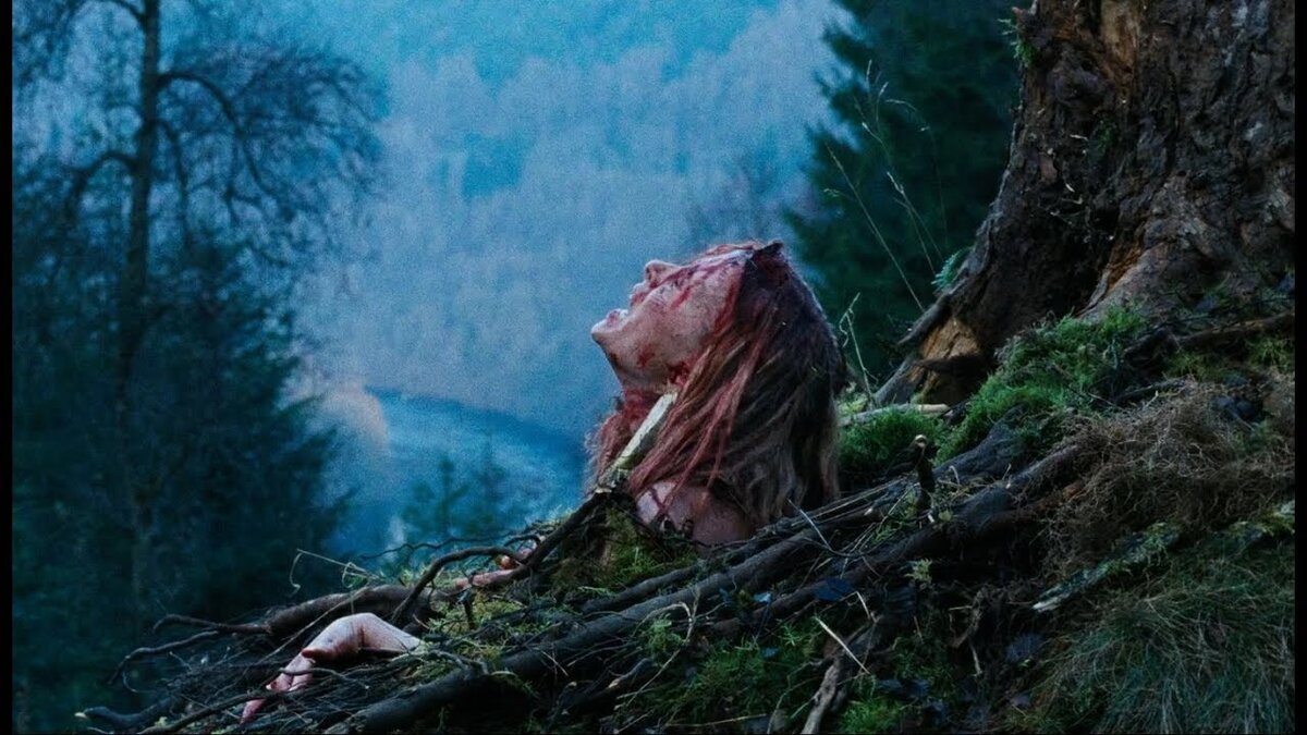 Кадр из фильма "Спуск" (2005)