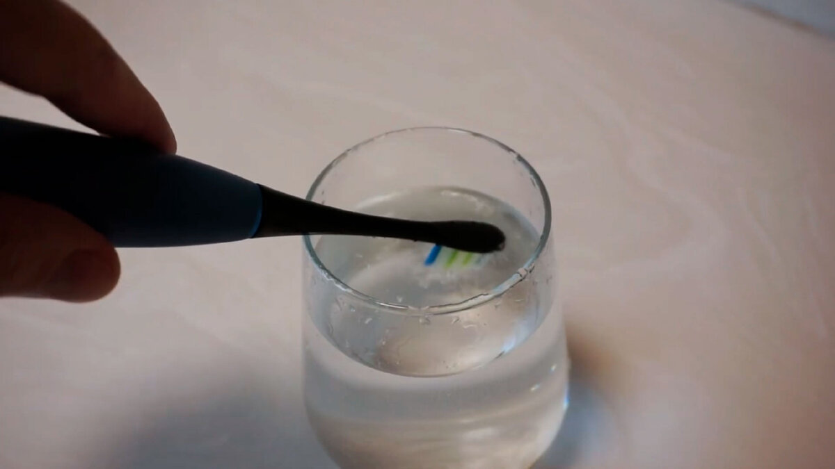 Oclean XS — если нужна дейстивтельно умная и не дорогая зубная щетка!