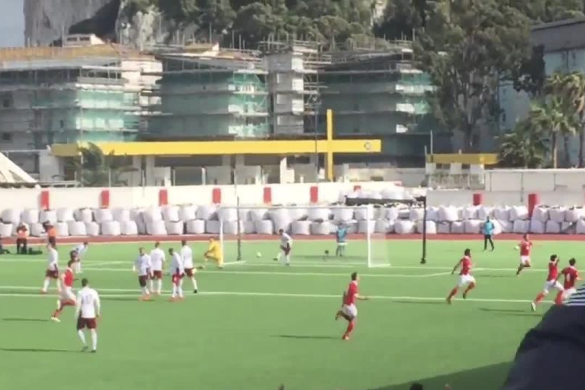 Радость игроков сборной Гибралтара после гола в ворота Латвии.