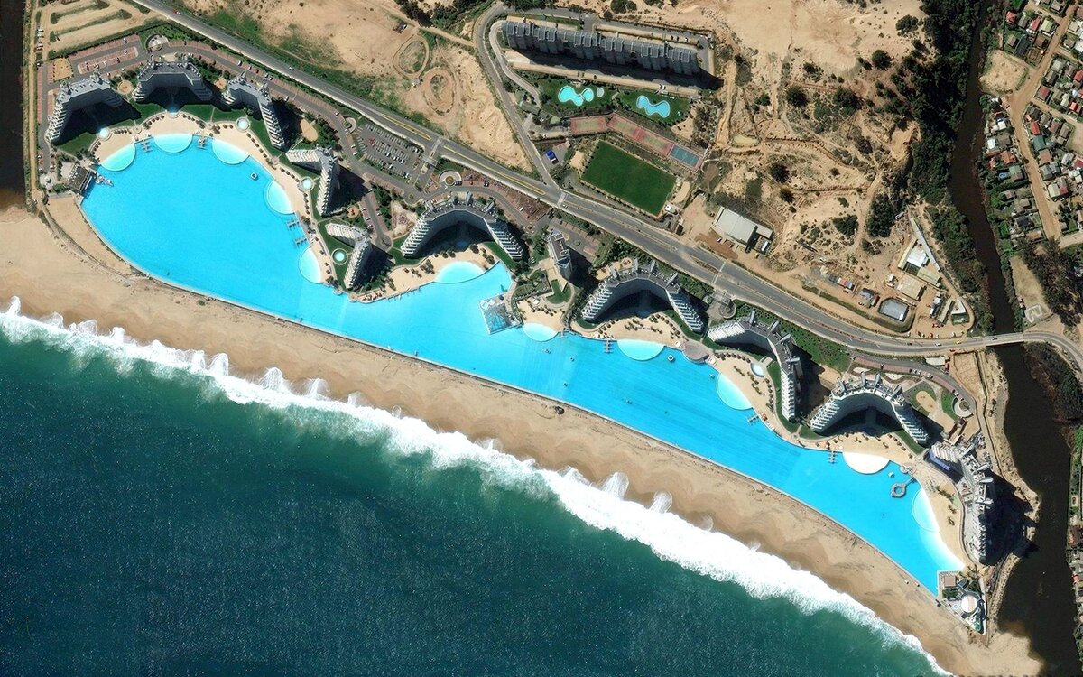 http://superwall.us/wallpaper/world's_largest_swimming_pool_chile-BILH.jpg