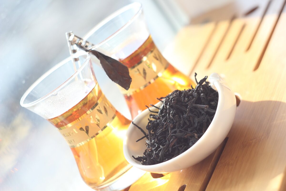 Чай поднимает. Атмосфера для употребления чай. Чай улучшает. Есть ли чай поднимающий аппетит. Pai Chai University.