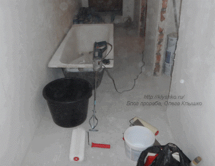 Емкость 40 литров для размешивания наливного состава, если у вас большая площадь, то лучше иметь две емкости,