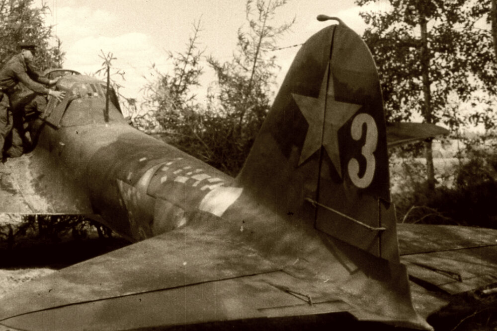 Мировой 3 заводского. Ил 2 1942. Ил 2 1941. Ил-2 Штурмовик 1941.